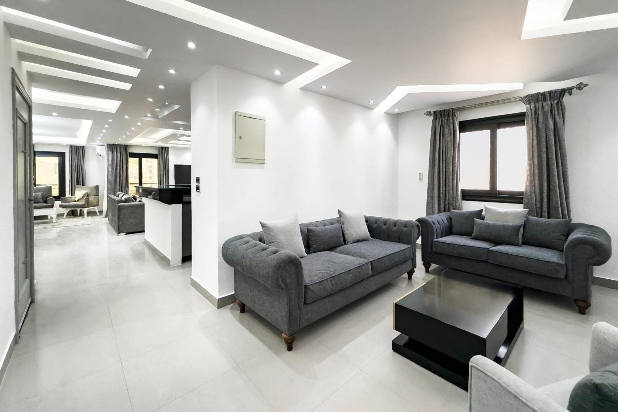 The Bold & Bright 3bdr 15 Min To Airport * El Cairo