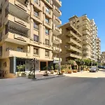 The Bold & Bright 3Bdr Apt 15 Min To Airport