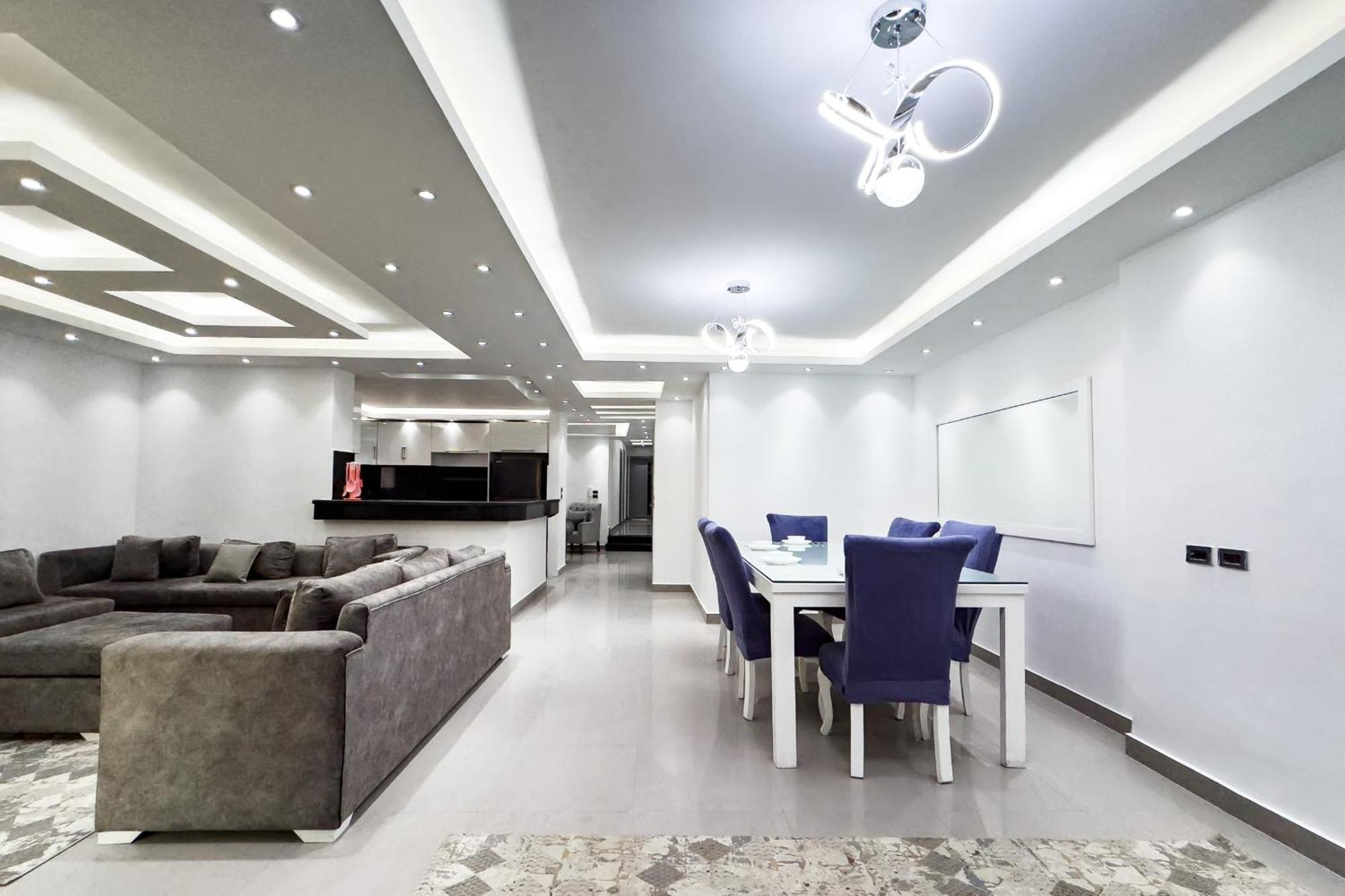 The Bold & Bright 3bdr 15 Min To Airport